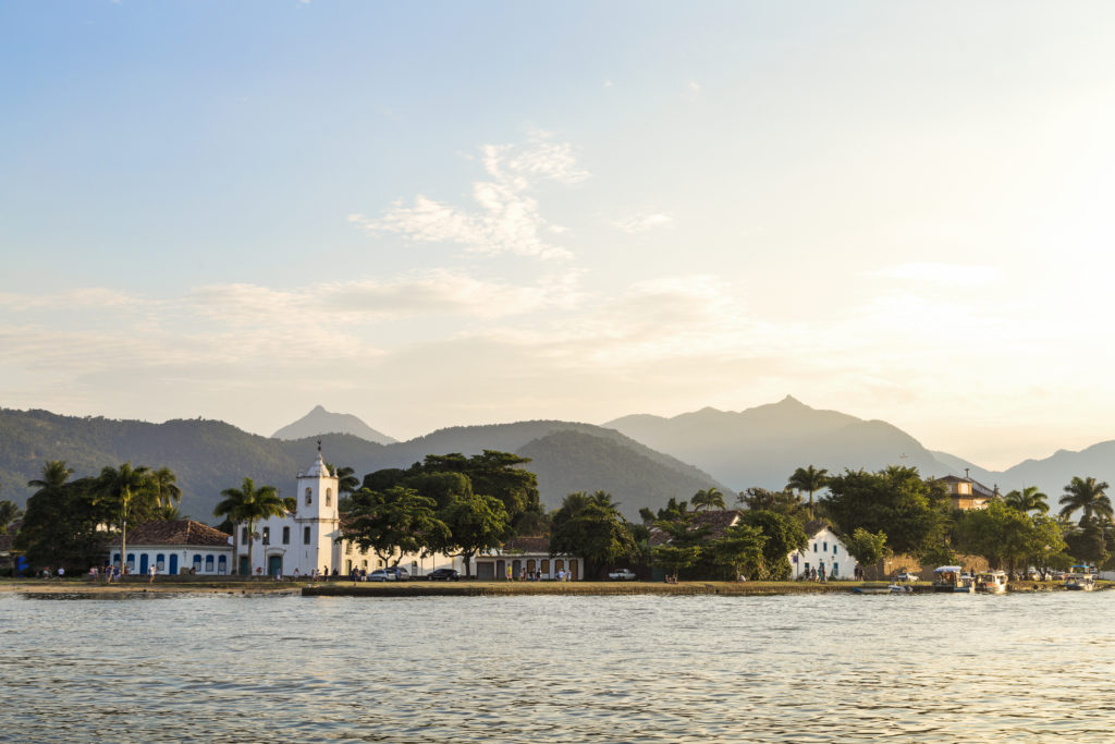 Rodovia Rio-Santos em Paraty-RJ A cidade de Paraty, no Rio de Janeiro, também está no trajeto da Rodovia Rio-Santos.